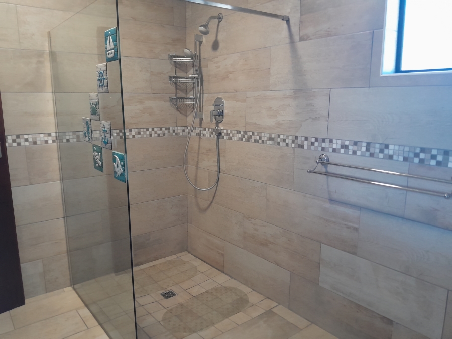 4 Bedroom Property for Sale in Gansbaai Central Western Cape